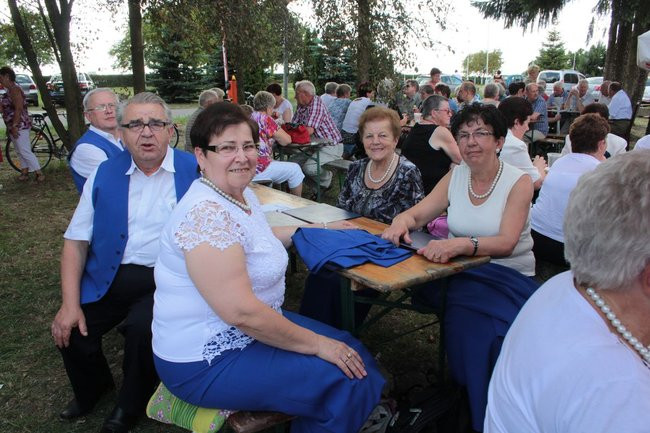 Festyn Seniorów na lotnisku (zdjęcia)