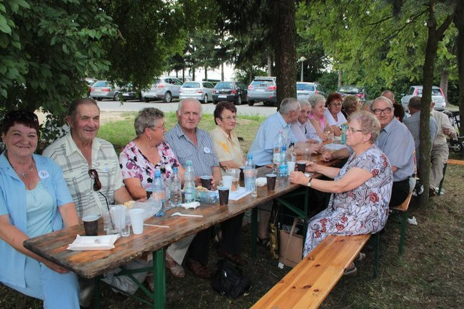 Festyn Seniorów na lotnisku (zdjęcia)
