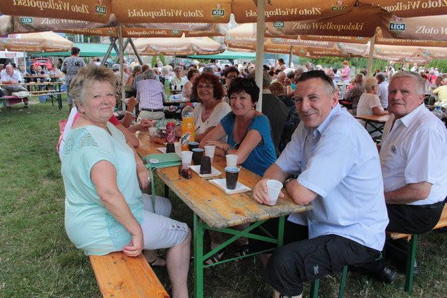 Festyn Seniorów na lotnisku (zdjęcia)