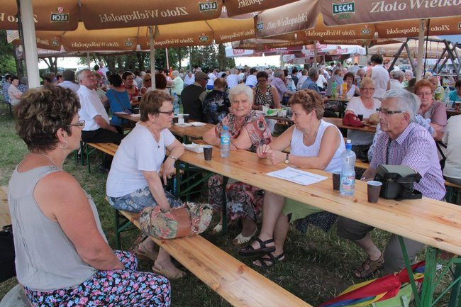 Festyn Seniorów na lotnisku (zdjęcia)