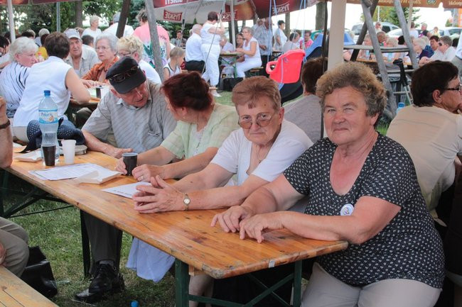 Festyn Seniorów na lotnisku (zdjęcia)