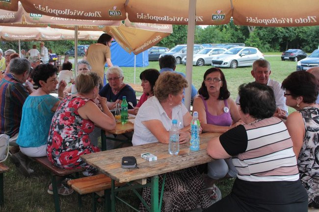 Festyn Seniorów na lotnisku (zdjęcia)