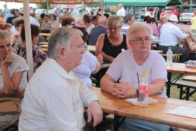 Festyn Seniorów na lotnisku (zdjęcia)