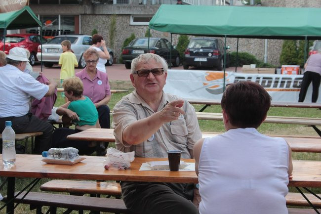 Festyn Seniorów na lotnisku (zdjęcia)