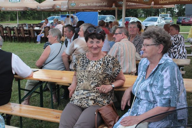 Festyn Seniorów na lotnisku (zdjęcia)