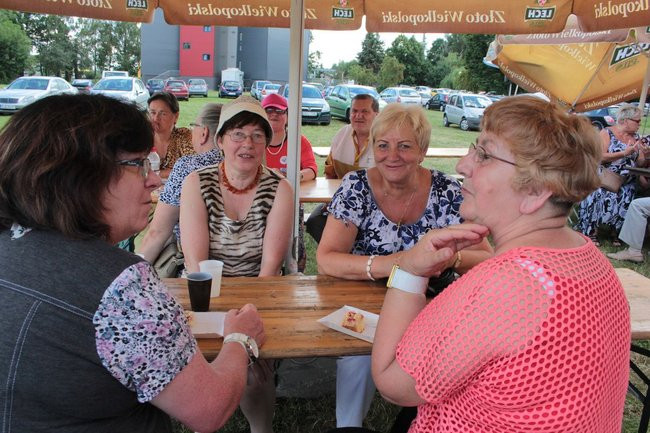 Festyn Seniorów na lotnisku (zdjęcia)