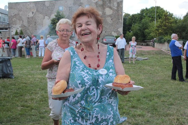 Festyn Seniorów na lotnisku (zdjęcia)