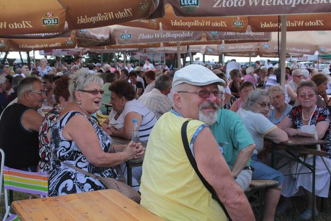 Festyn Seniorów na lotnisku (zdjęcia)