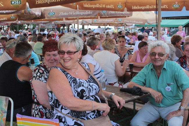 Festyn Seniorów na lotnisku (zdjęcia)