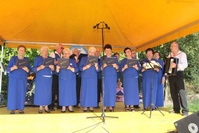 Festyn Seniorów na lotnisku (zdjęcia)