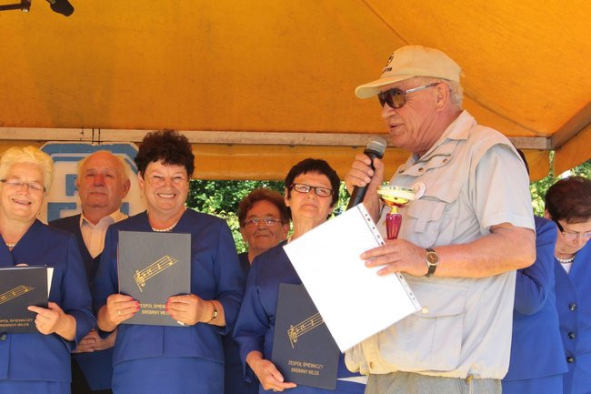 Festyn Seniorów na lotnisku (zdjęcia)