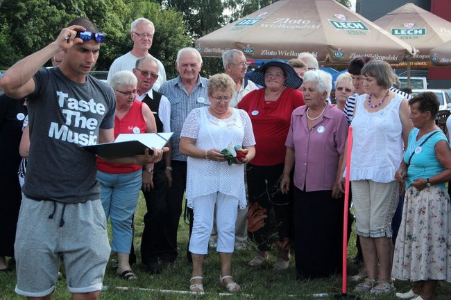 Festyn Seniorów na lotnisku (zdjęcia)