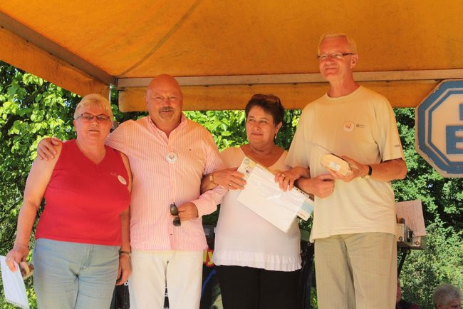 Festyn Seniorów na lotnisku (zdjęcia)