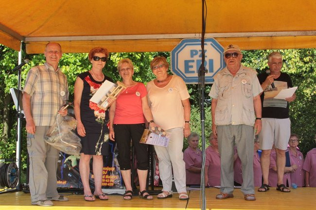 Festyn Seniorów na lotnisku (zdjęcia)