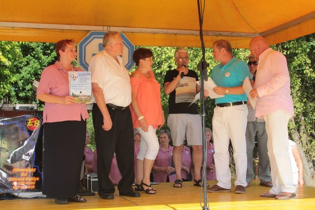 Festyn Seniorów na lotnisku (zdjęcia)