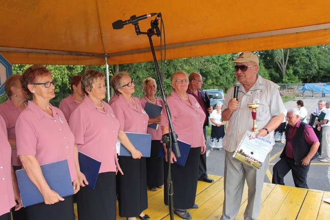 Festyn Seniorów na lotnisku (zdjęcia)