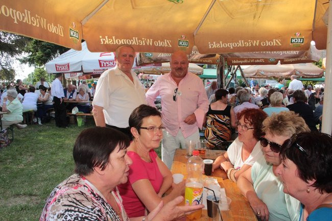 Festyn Seniorów na lotnisku (zdjęcia)