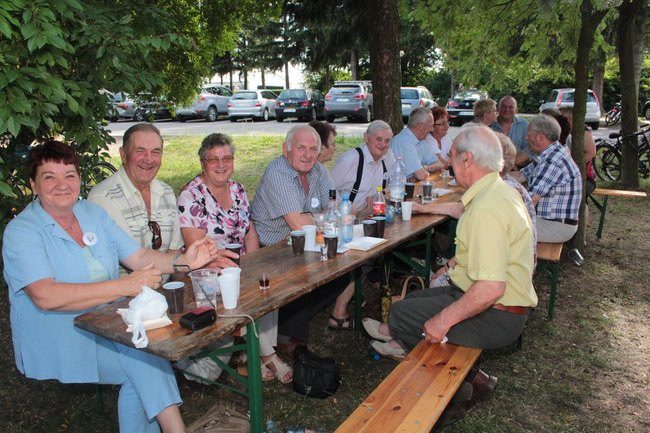 Festyn Seniorów na lotnisku (zdjęcia)