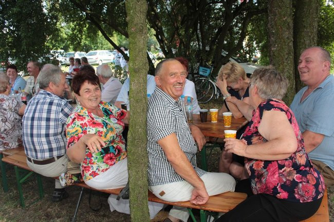 Festyn Seniorów na lotnisku (zdjęcia)