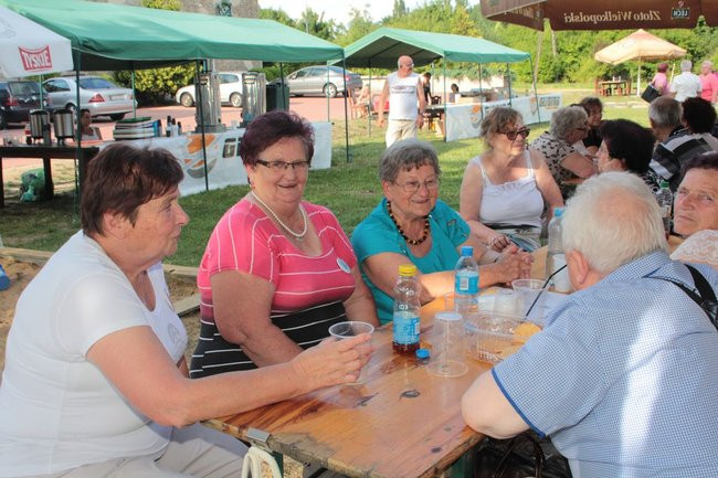 Festyn Seniorów na lotnisku (zdjęcia)