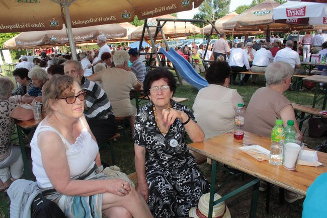 Festyn Seniorów na lotnisku (zdjęcia)