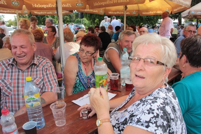 Festyn Seniorów na lotnisku (zdjęcia)