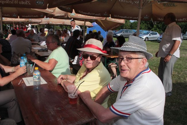 Festyn Seniorów na lotnisku (zdjęcia)