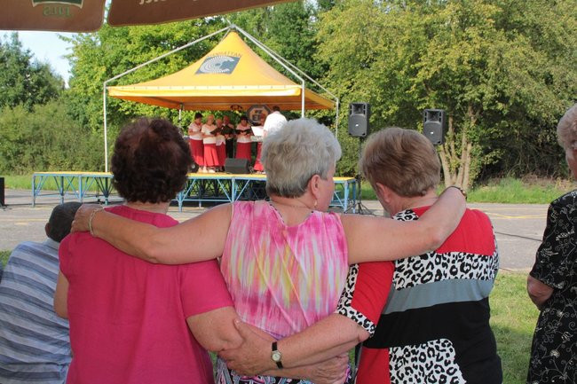 Festyn Seniorów na lotnisku (zdjęcia)