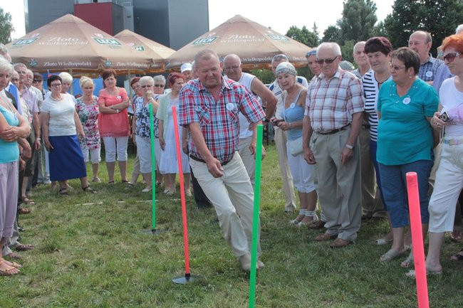 Festyn Seniorów na lotnisku (zdjęcia)
