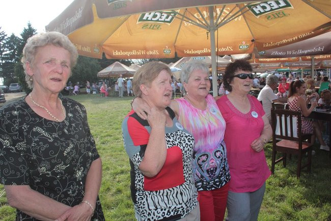 Festyn Seniorów na lotnisku (zdjęcia)
