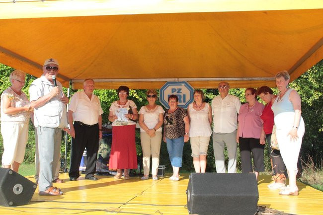 Festyn Seniorów na lotnisku (zdjęcia)