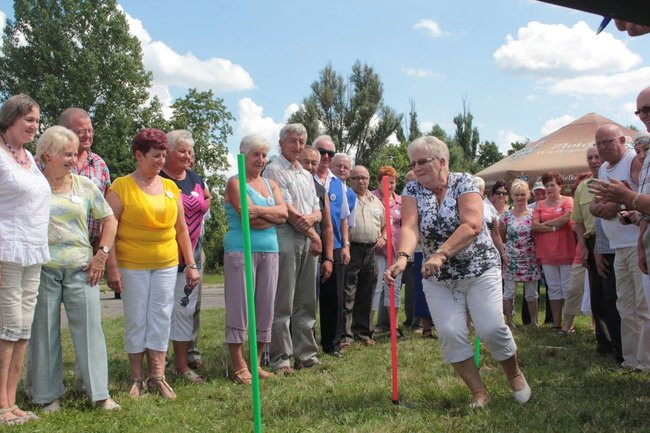 Festyn Seniorów na lotnisku (zdjęcia)