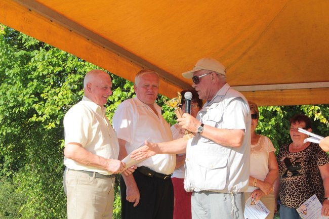 Festyn Seniorów na lotnisku (zdjęcia)