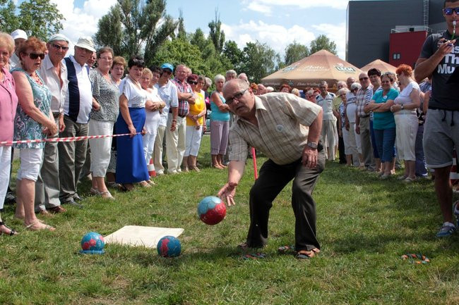 Festyn Seniorów na lotnisku (zdjęcia)