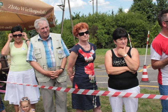 Festyn Seniorów na lotnisku (zdjęcia)