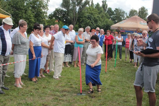 Festyn Seniorów na lotnisku (zdjęcia)