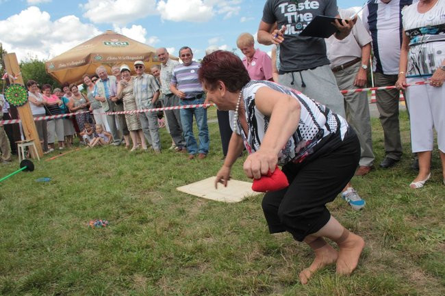 Festyn Seniorów na lotnisku (zdjęcia)