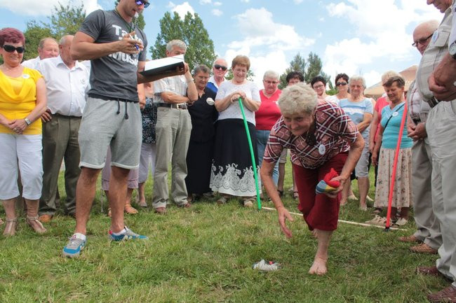 Festyn Seniorów na lotnisku (zdjęcia)