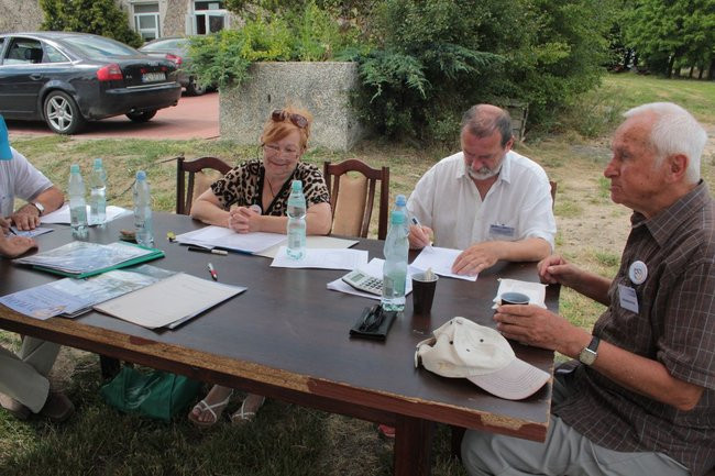 Festyn Seniorów na lotnisku (zdjęcia)