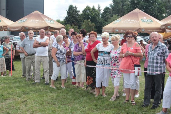 Festyn Seniorów na lotnisku (zdjęcia)