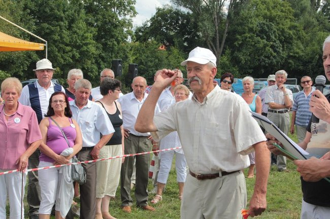 Festyn Seniorów na lotnisku (zdjęcia)