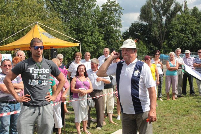 Festyn Seniorów na lotnisku (zdjęcia)