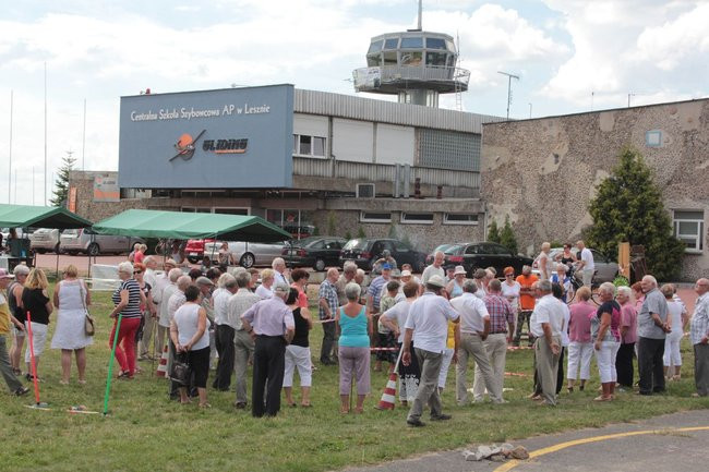 Festyn Seniorów na lotnisku (zdjęcia)