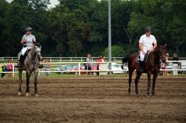 Konne popisy w Jeziorkach (dźwięk i zdjęcia)