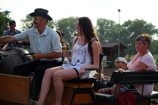 Konne popisy w Jeziorkach (dźwięk i zdjęcia)