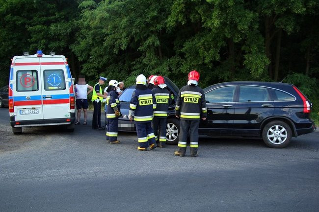 Zawiniła kierująca peugeotem? (zdjęcia)