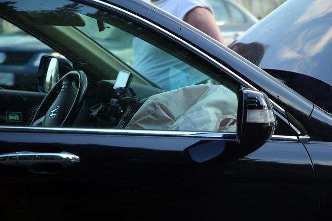 Zawiniła kierująca peugeotem? (zdjęcia)