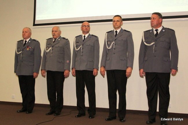 Awanse i odznaczenia dla policjantów ( zdjęcia)