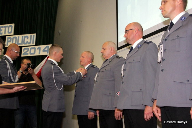 Awanse i odznaczenia dla policjantów ( zdjęcia)