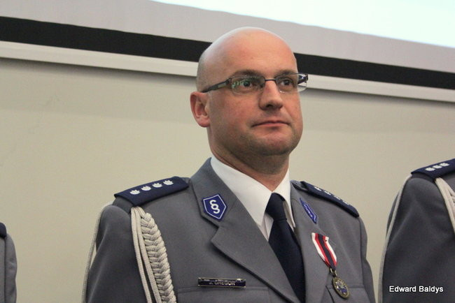 Awanse i odznaczenia dla policjantów ( zdjęcia)